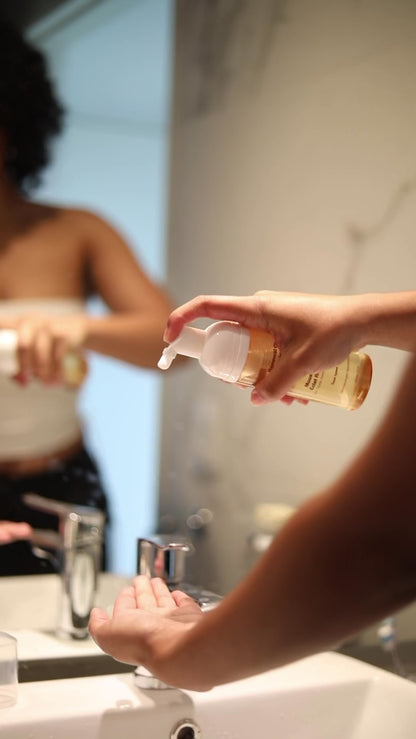 Renewal Glow Cleansing Foam - Image 5